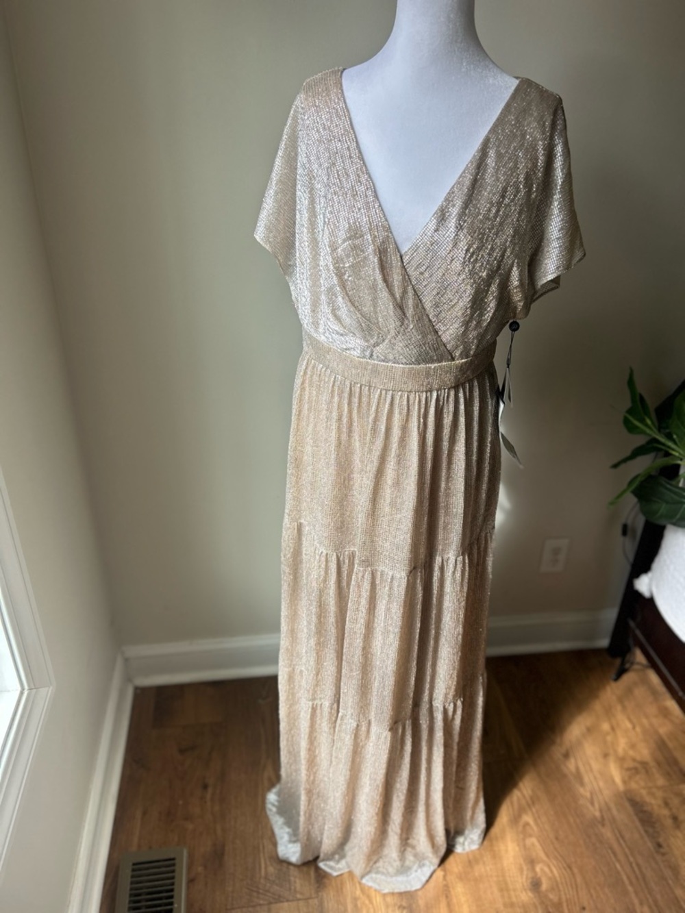 Adrianna Papell  Size 12 - Gold Metallic V- Neck Flutter sleeve gown